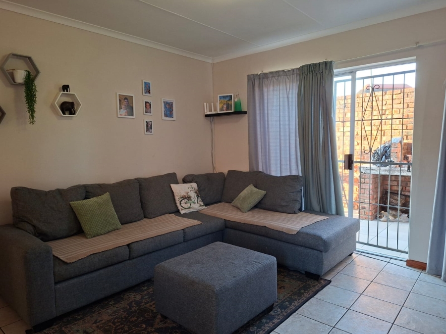 3 Bedroom Property for Sale in Strelitzia Park Eastern Cape